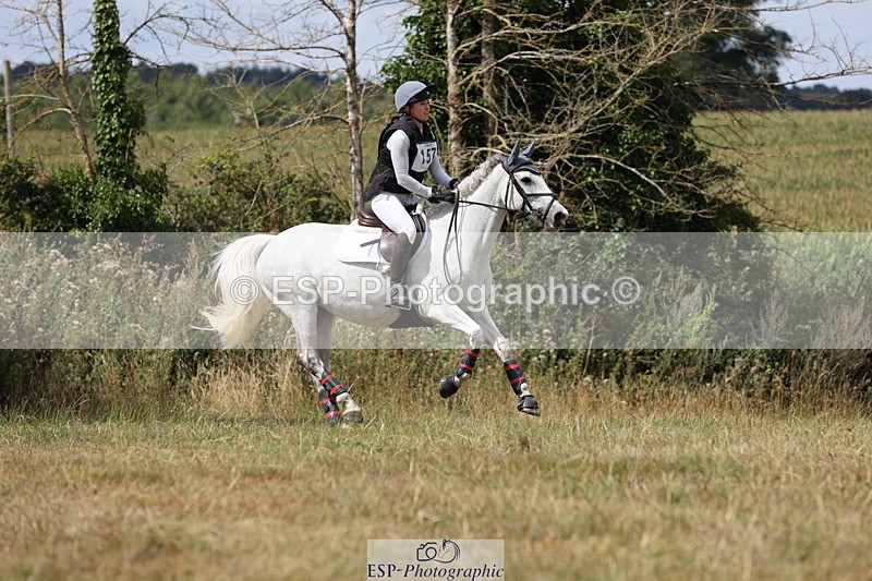 250802A-144853-05131 - D-157-Caitlin.Wright-BEAU.CRUISING.CLOVER