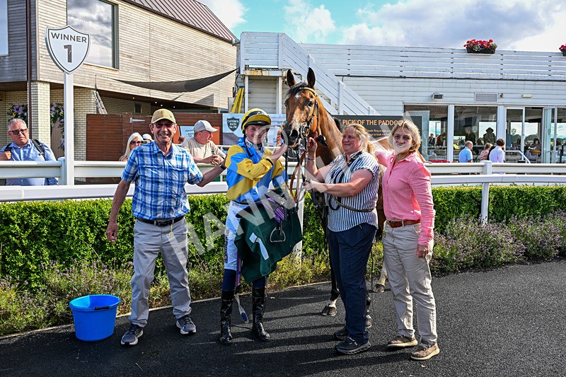 040826-Race 6-Without Flaw-3497 - Race 6 16.45pm Racing Again 17th August Handicap
