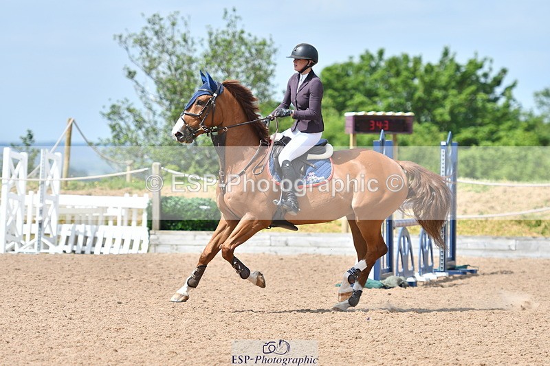 240609A-112551-04558 - Cls 17 Snr 1.05m Open