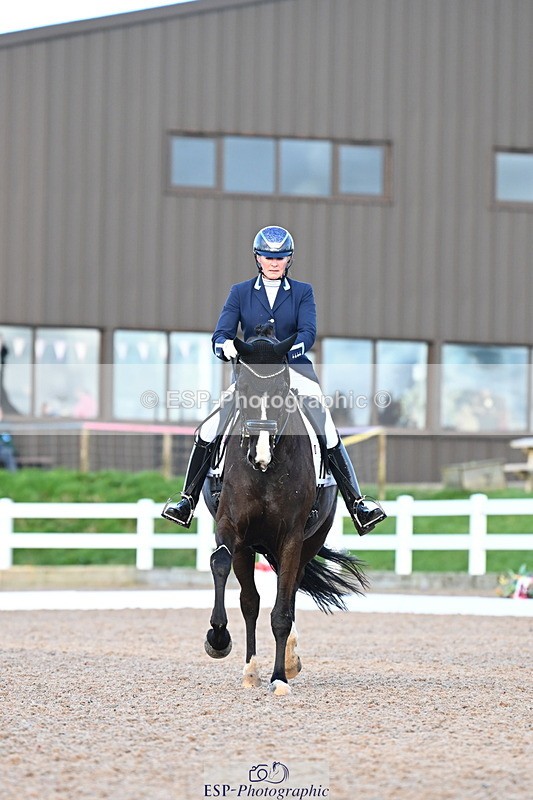 240218A-145609-08962 - 280-Nicola.Buchanan-ST.GILES.DARK.MAGIC