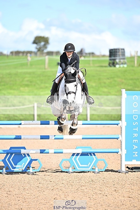 250924-131339-00374 - Cls 4 Newcomers and 1.10m Open