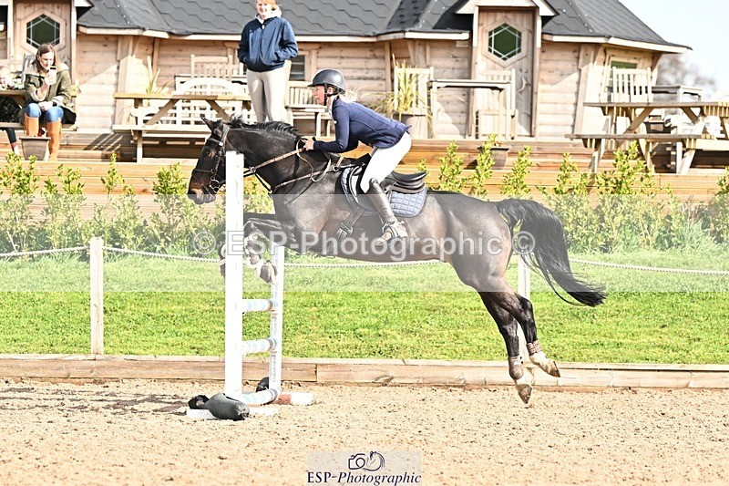 250416-101024-00228 - Cls 1 British Novice and 90cm