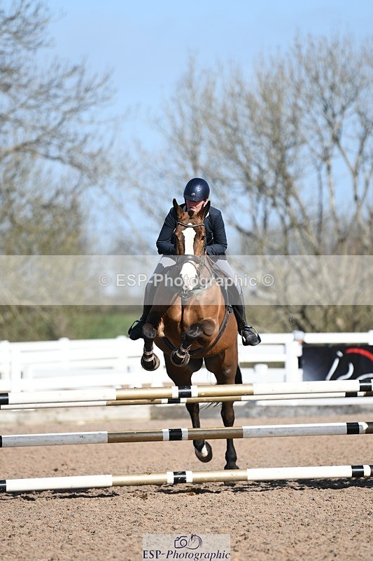 250330-101613-06049 - Cls 32 British Novice and 90cm
