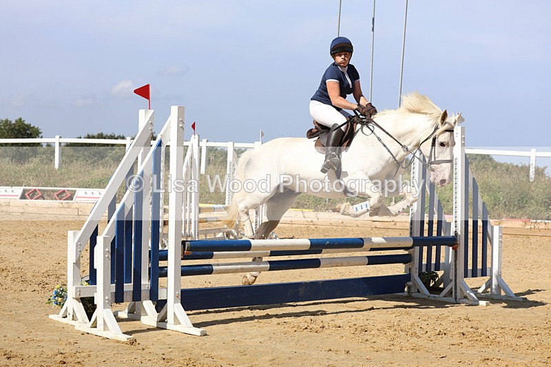 3E7A1149 - Class 7: 70cm Senior