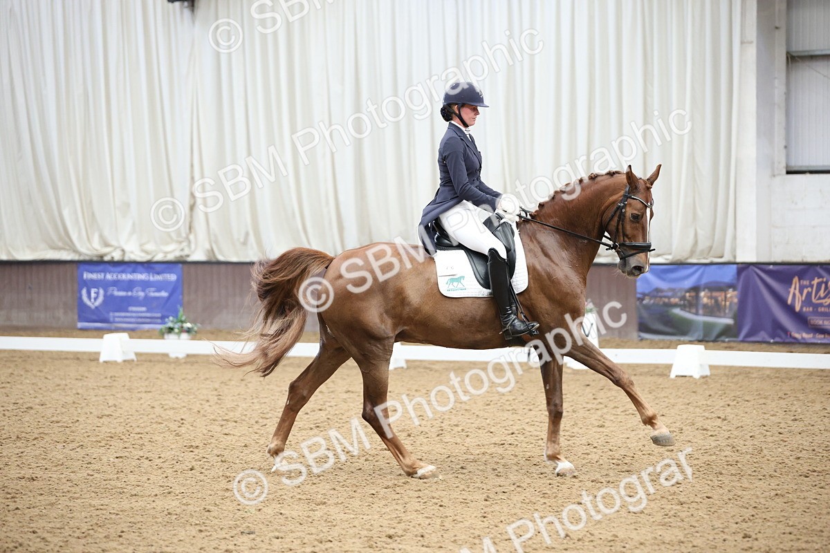 SBM_004373 - Class 9 - FEI Inter 1 Gold - 15.55-16.43