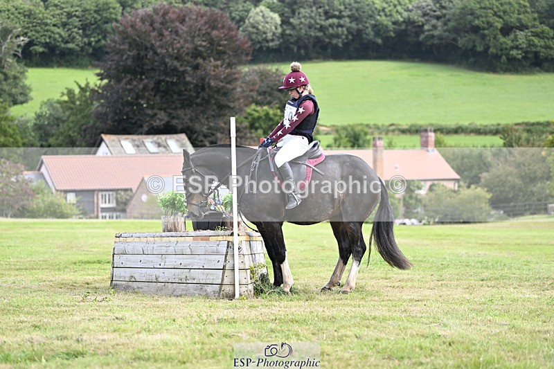 240825X-111449-32470 - 70cm XC 11.00 to 12.00