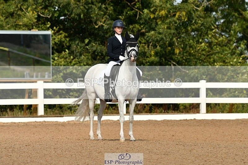 250817-102029-07838 - 207-Esme.LangBrouwershaven.Silvia