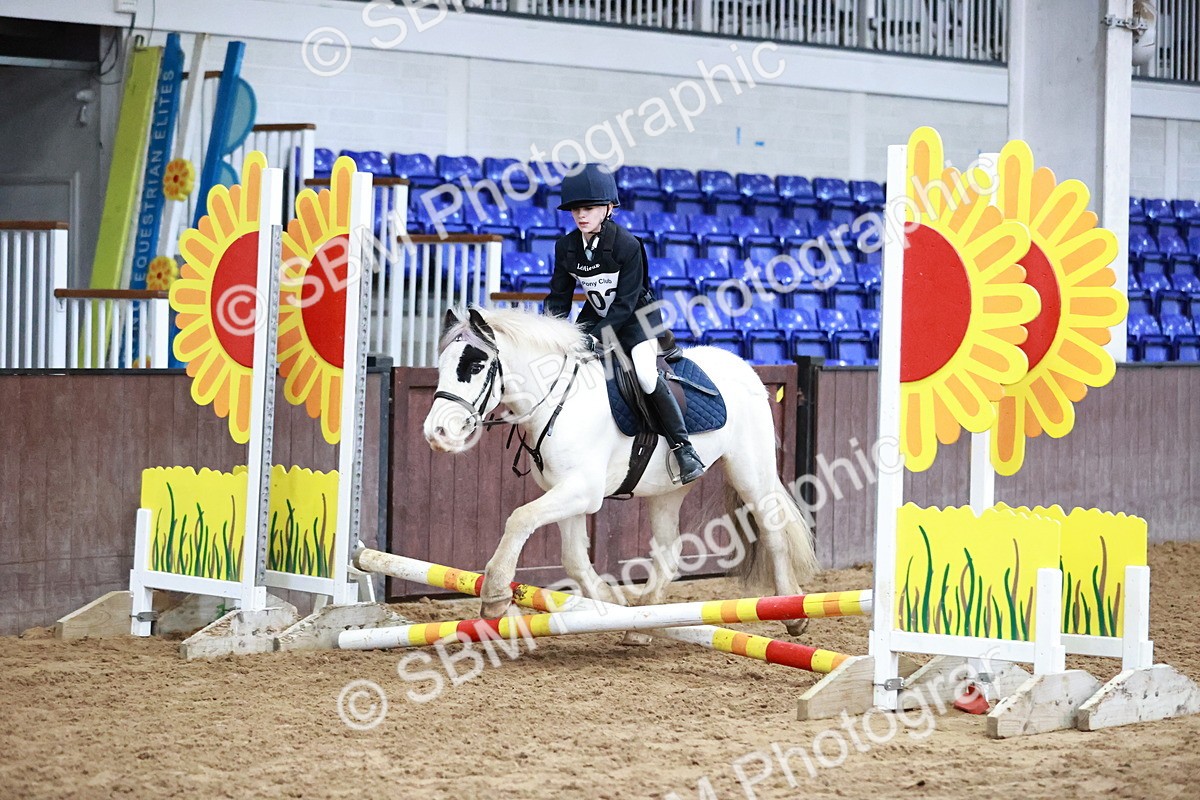 SBM_000293 - Class 1 - Cross Pole Jumping 30cm 40cm