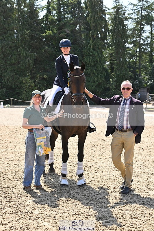 250810A-132528-06582 - Medium SILVER Presentations