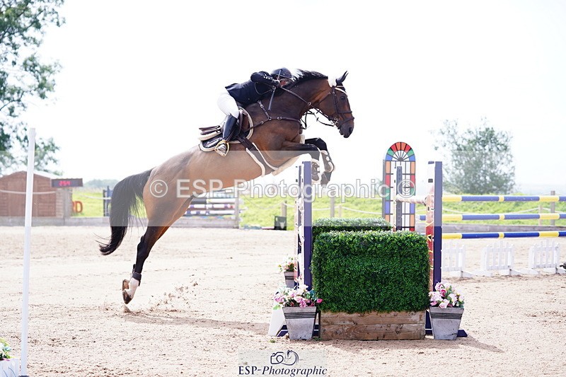 240803A-150320-08776 - Cls 32 National 1.30m Open