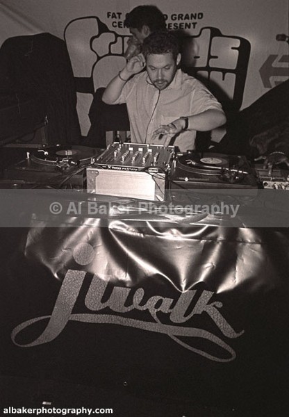 11 j-walk - Friends-&-Family @ the-roadhouse 02.11.02