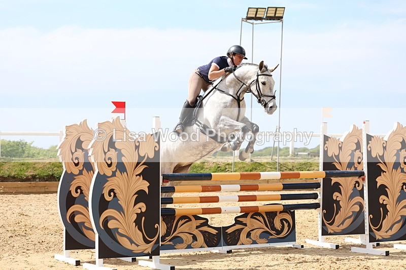 3E7A7286 - Class 7: Senior Newcomers/1.10m open