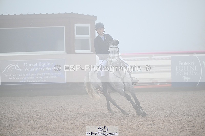 251115-110417-00182 - Cls 8 Pony Discovery and 90cm Open