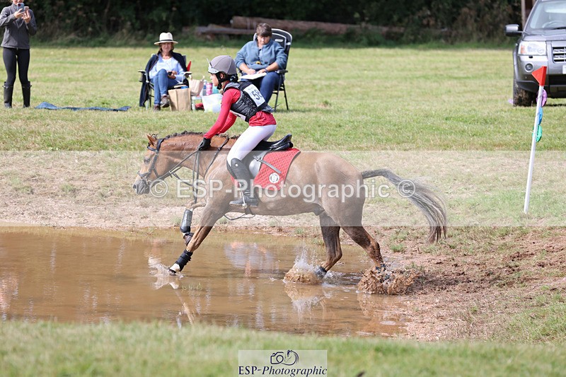 240825X-110944-32219 - 70cm XC 11.00 to 12.00