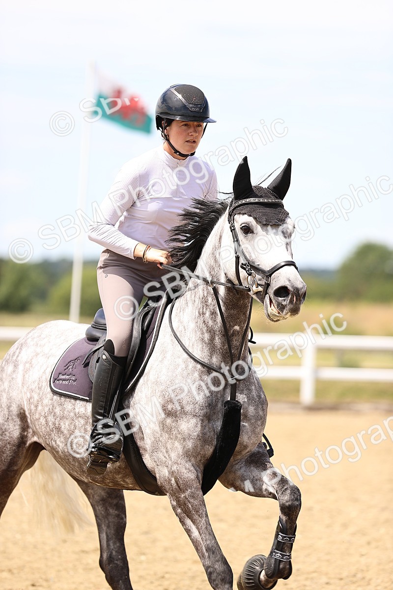 SBM_001617 - Class 16 - GFS Senior Newcomers 1.25m