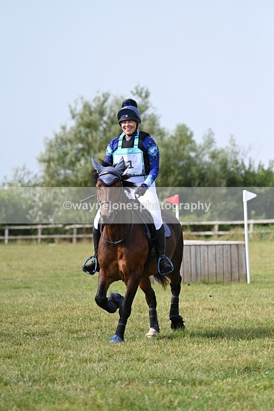 WJ7_6132 - 40cm XC Time 10:57 to 11:30