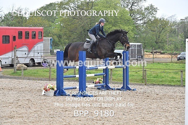 BPP_9180 - CLASS 29 SUN Veterans Show Jumping