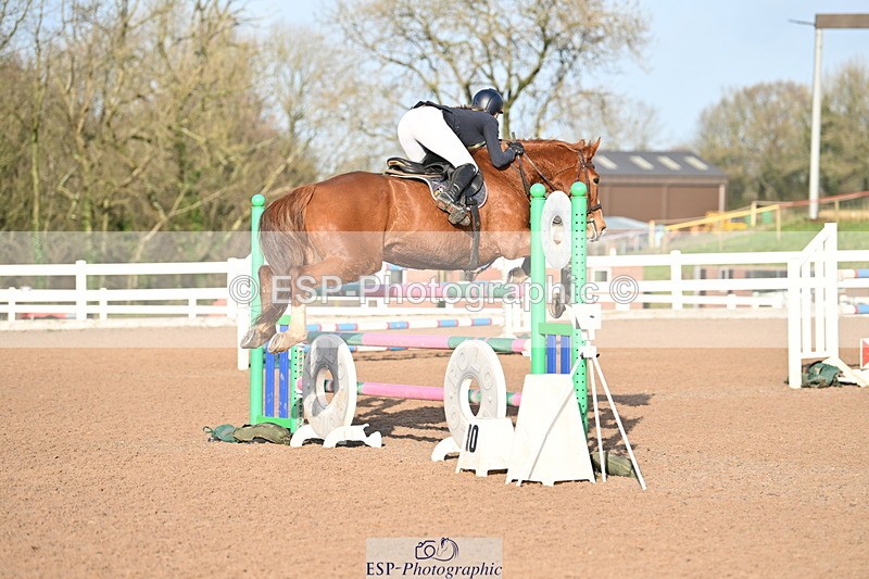 231209A-130349-01820 - Cls 13 Foxhunter & 1.20m Open