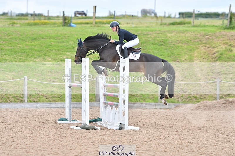 240609A-142850-06175 - Cls 19 Snr Foxhunter and 1.20m Open