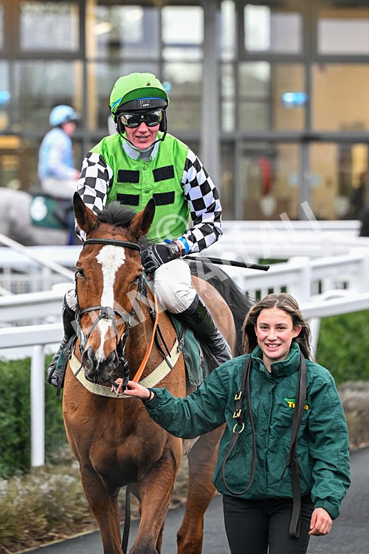 210126-Race 1-Ladronne-3371 - Race 1