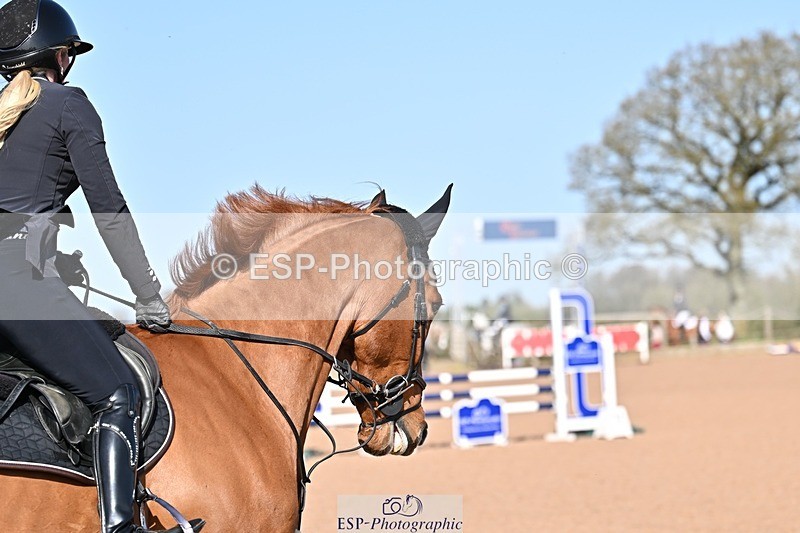 260408-101917-00128 - Cls 2 British Novice and 90cm