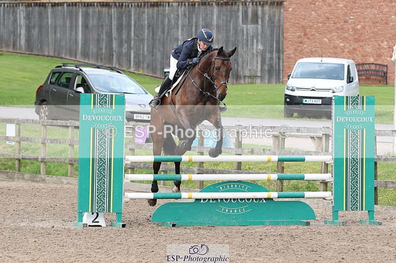 240804-101902-11001 - 355-Selina_Milnes-MUSTAFA_MOLASSES