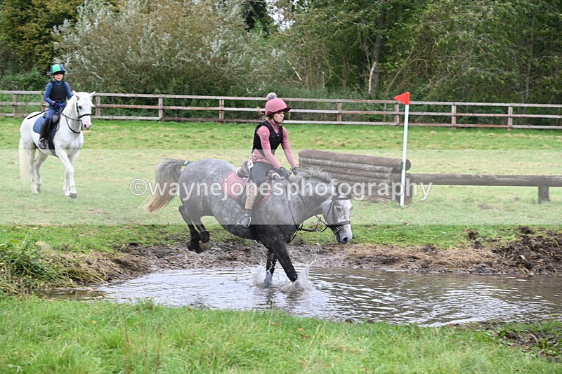 WJ6_6935 - Time at Photographer 13:06 to 13:23
