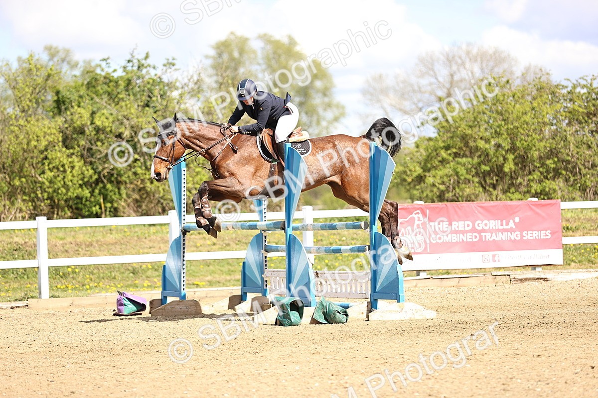 SBM_004216 - Class 17 - Senior Newcomers - 1.10m