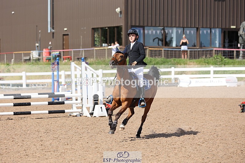 240629A-162838-08027 - Cls 13 Stepping Stones 128cm + 138cm