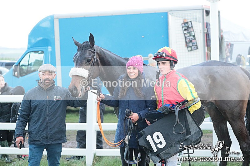 PtP 230324 1053 - Tedworth Hunt PtP Larkhill Raccourse 23rd March 2024