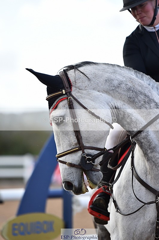 231014A-145232-05359 - Cls 15 1.05m Amateur Q 2nd R