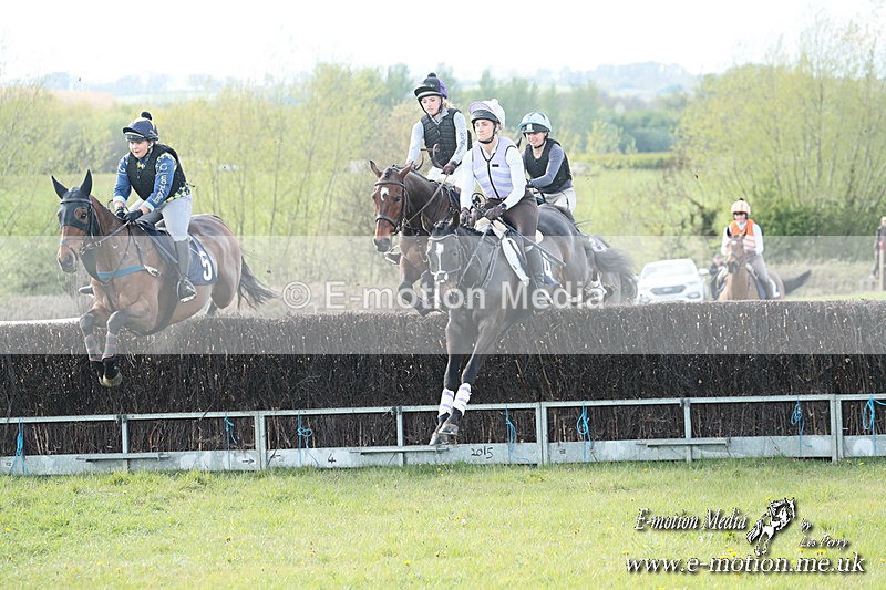 PtP 210425  1311 - Paxford Races Easter Monday 21/04/25