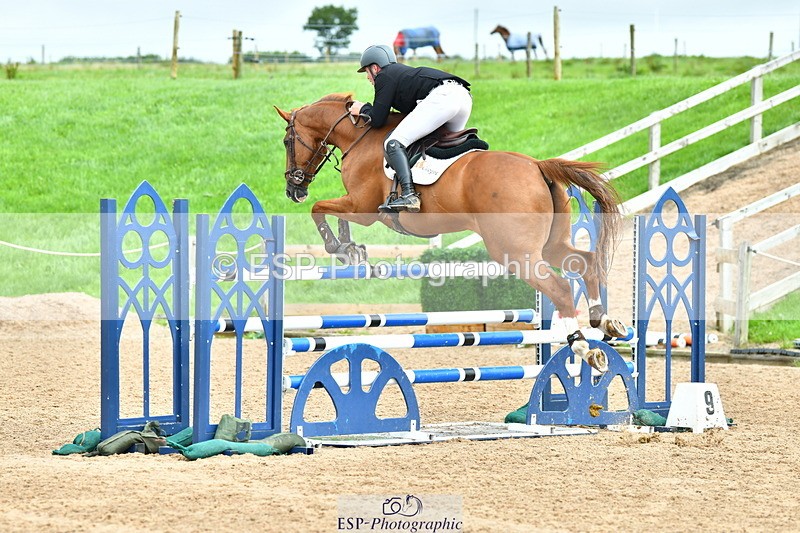 230805A-121651-00381 - Cls 3 Snr Foxhunter & 1.20m Open