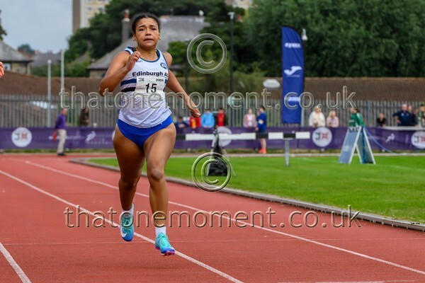 Nat26SUN-928130 - Track Female