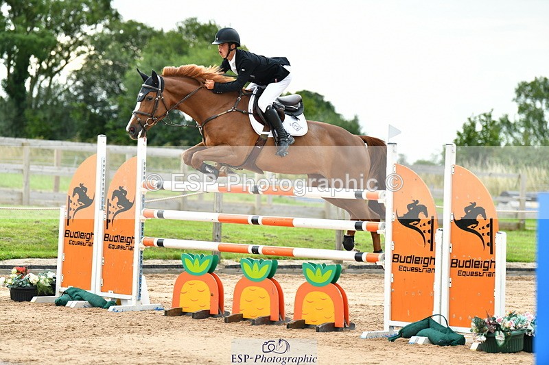 230720A-155239-04076 - Cls 9, 2 Star Big 1.40m Start to break