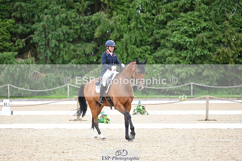 240524-114215-08991 - 520-LONDON_52-Laura_Collett