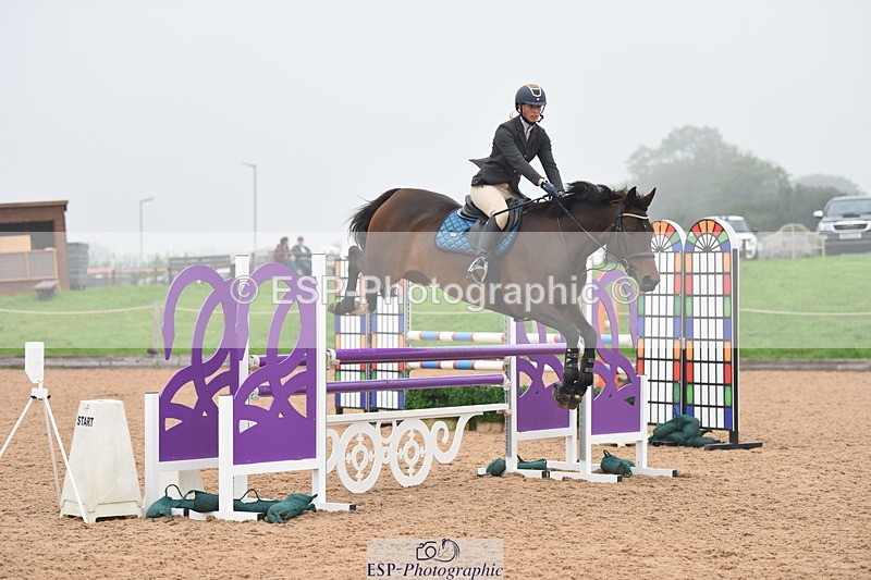 230916A-170012-05725 - Cls 19 Snr 1.10m Derby