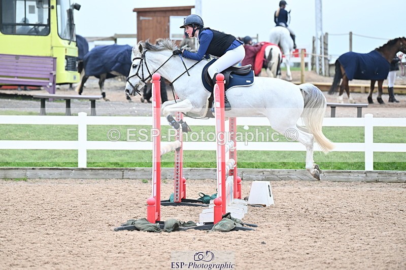 240128A-122455-00854 - Cls 4 Pony Newcomers and 1m Open