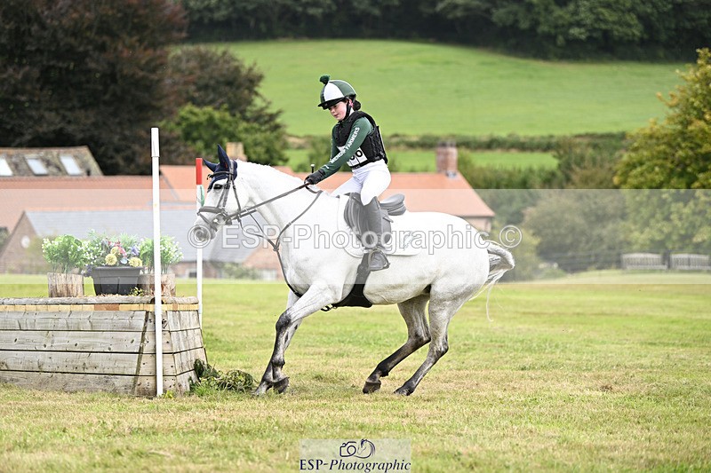 240825X-120440-33709 - 70cm XC 12.00 to End