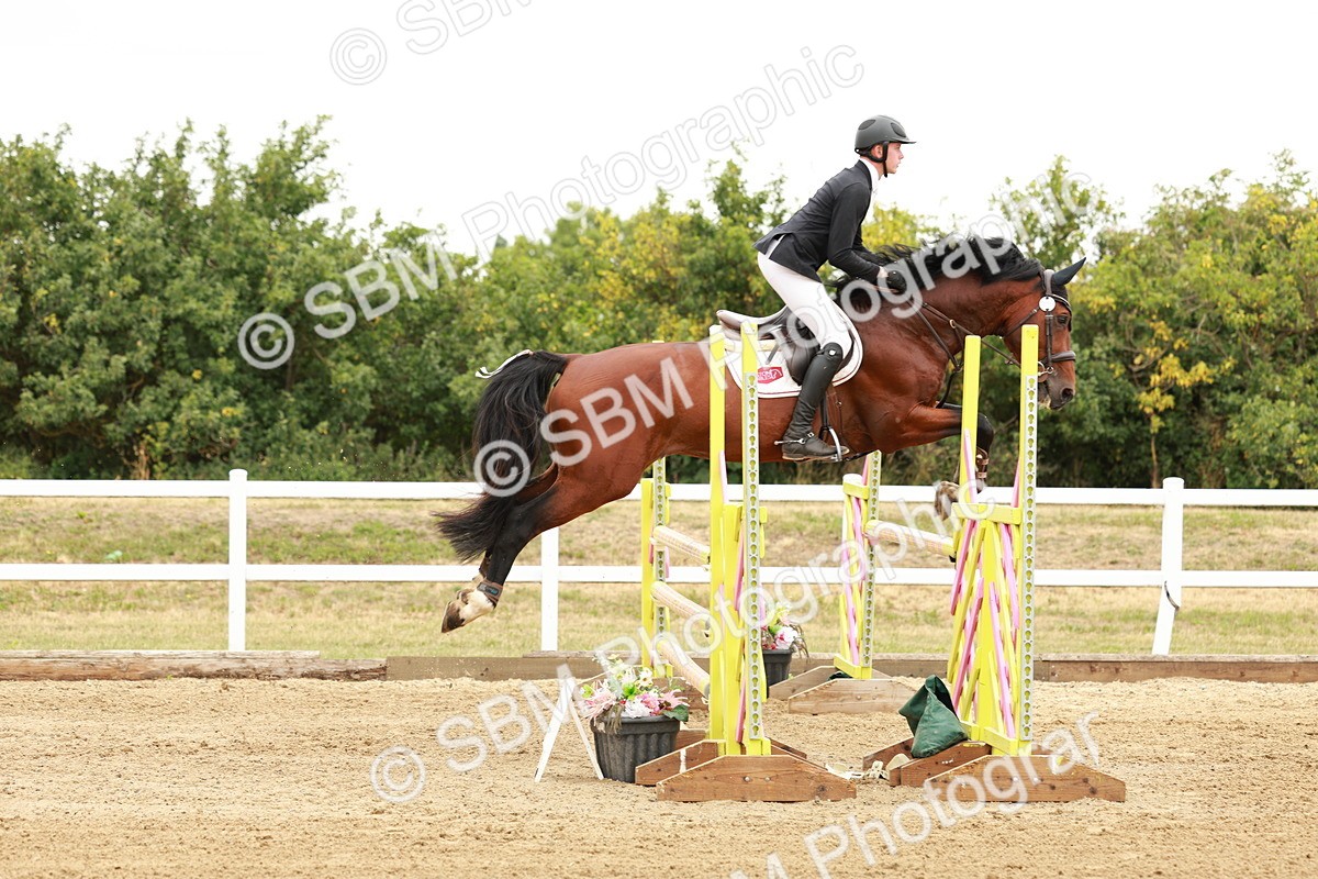 SBM_016623 - Class 20 - Senior Newcomers - 1.10m