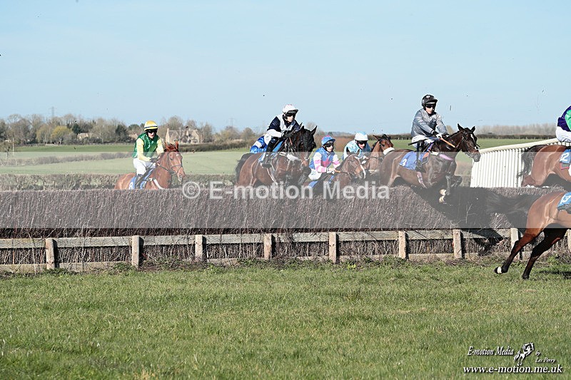 PtP 210326 683 - VWH Cirencester Races 21/03/26