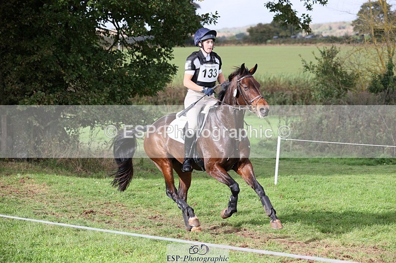 231020-142915-09367 - 133-FOXENHOLE-Laura.Elliott-XC