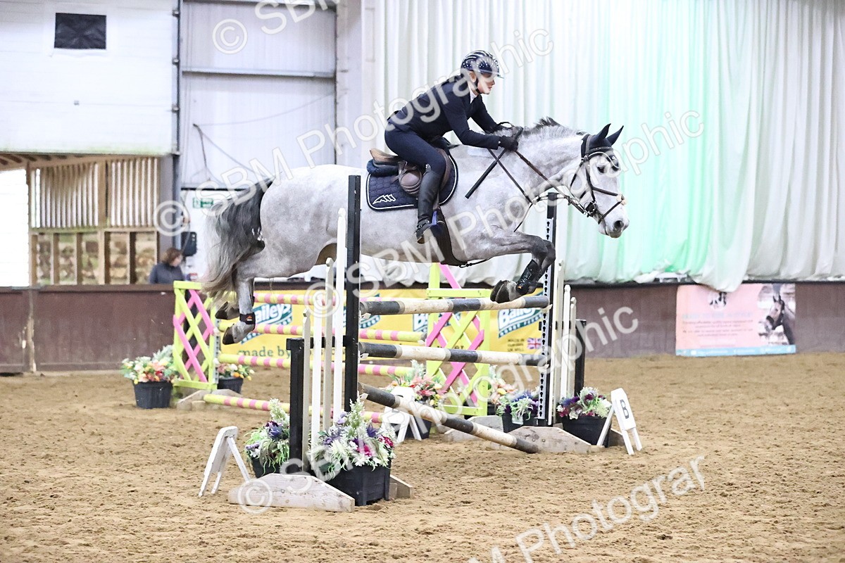 SBM_002342 - Class 11 - Senior Foxhunter - 1.20m