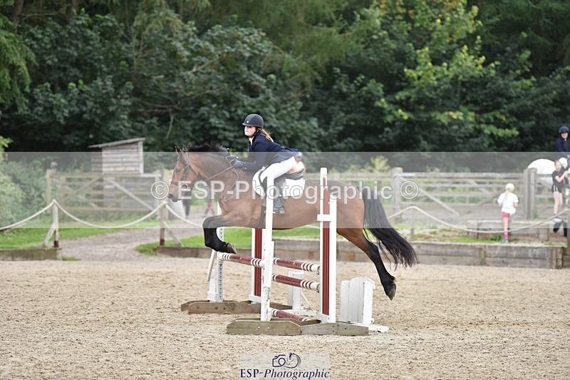 240802-105854-01032 - 80cm Round 1