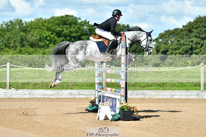 230720A-103404-01884 - Cls 5, 2 Star Medium 1.35m