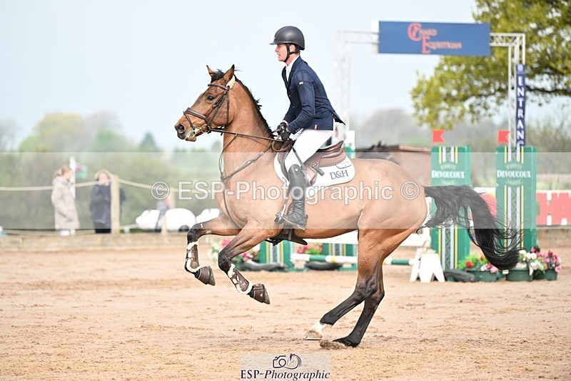 250425-095954-08076 - Cls 2 - 2 Star Small Tour