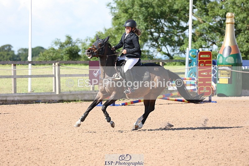 240714A-092718-01574 - Cls 1&2 128cm 10yrs & 70cm Open