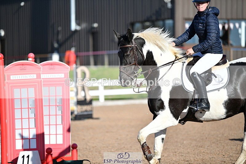 231110A-132013-00526 - Cls 5 Newcomers & 1.10m Open