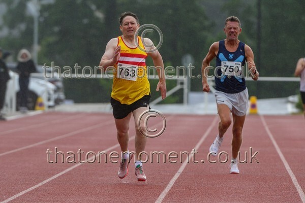 ComMast25-920974 - Track Male Set Two