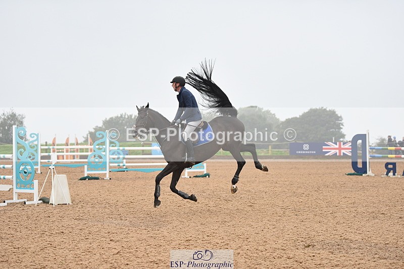 230916A-102458-03795 - Cls 14 Snr Foxhunter